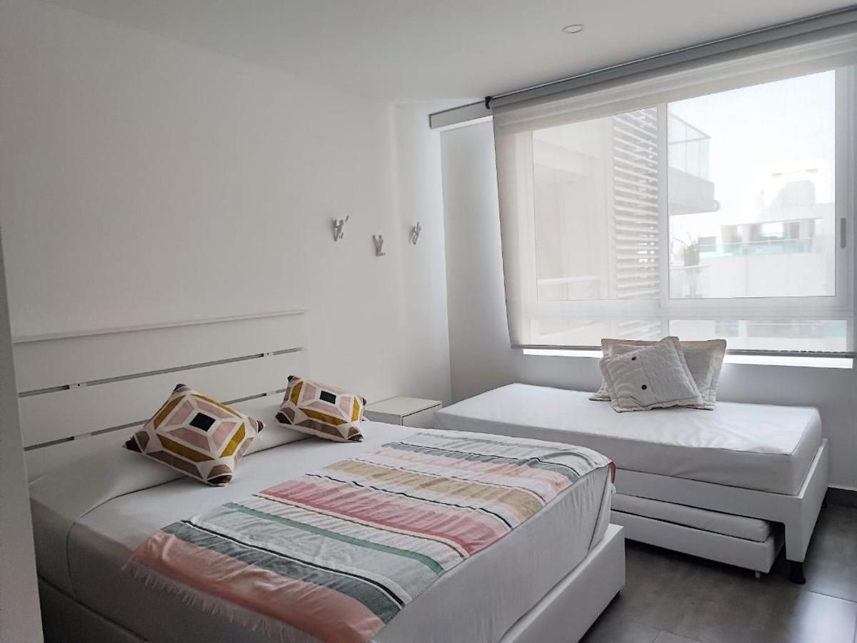 Di Primera Línea De Playa Apartamento