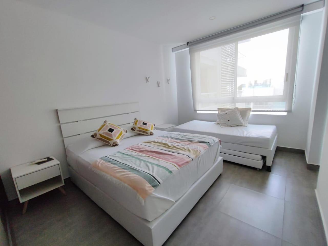 Di Primera Linea De Playa Apartment Cartagena